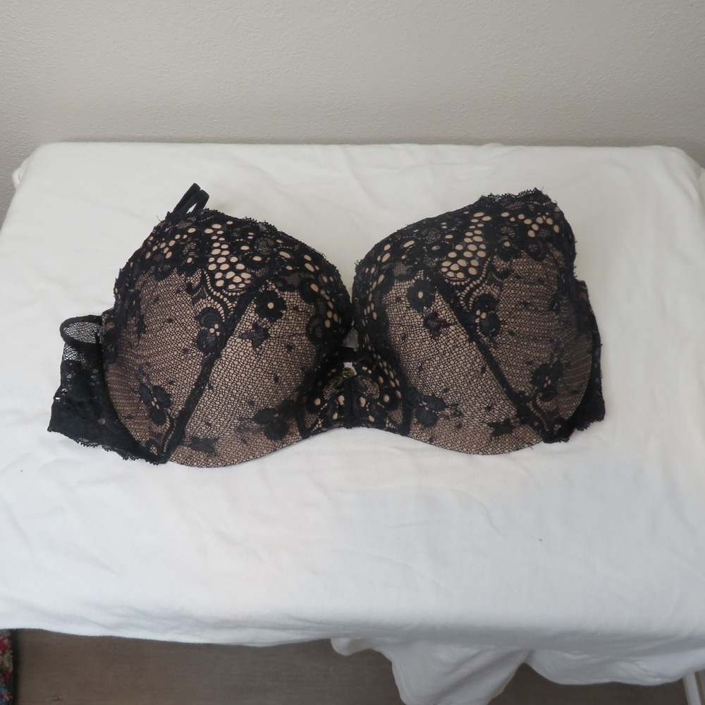 Victorias Secret Black Floral Lace Padded Demi Bra 38D Nude Lining Underwire
